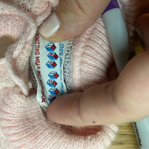 Vintage Cardigan Pink Baby Girl Knitted Sweater Pompoms Size 12-18 Months - Picture 4 of 4